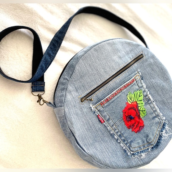Upcycled denim jeans boho Round Crossbody bag with zipper and pockets. - Picture 6 of 12